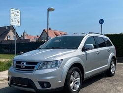 Silber Gebraucht 2011 Fiat Freemont SUV | 7.299 € (Fairer Preis)