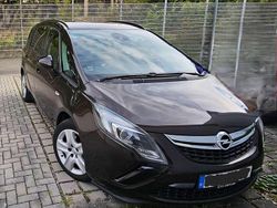 Braun Gebraucht 2014 Opel Zafira Tourer Active Van / Kleinbus | 6.000 € (Fairer Preis)