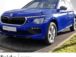 Blau Neu 2024 Skoda Kamiq Essence SUV | 21.996 € (Guter Preis)