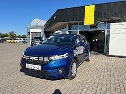 Blau Gebraucht 2023 Dacia Sandero Expression Limousine | 15.999 € (Fairer Preis)