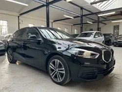 Schwarz Gebraucht 2022 BMW 118 Advantage Kleinwagen | 18.870 € (Guter Preis)