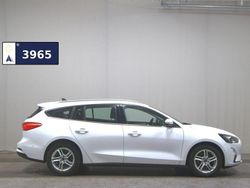 Weiß Gebraucht 2020 Ford Focus Cool & Connect Kombi | 11.580 € (Superpreis)