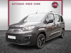 Grau Gebraucht 2024 Fiat e-Doblò Van / Kleinbus | 23.877 € (Superpreis)