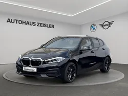 Saphirschwarz Gebraucht 2022 BMW 118 Advantage Kleinwagen | 24.960 € (Fairer Preis)