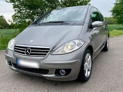 Grau Gebraucht 2005 Mercedes 200 Coupé | 3.800 € (Superpreis)