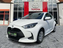 Schneeweiß Gebraucht 2023 Toyota Yaris Comfort Kleinwagen | 16.560 € (Fairer Preis)