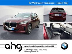 Piemont rot metallic Gebraucht 2023 BMW 218 Van / Kleinbus | 29.430 € (Etwas zu teuer)