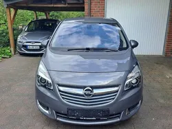 Grau Gebraucht 2017 Opel Meriva Van / Kleinbus | 8.750 € (Fairer Preis)