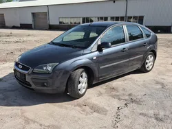 Grau Gebraucht 2005 Ford Focus Kombi | 2.000 € (Fairer Preis)