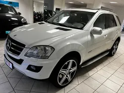 Weiß Gebraucht 2009 Mercedes ML450 SUV | 11.990 €