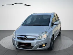 Silber Gebraucht 2008 Opel Zafira Edition Van / Kleinbus | 3.990 €