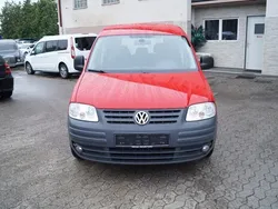 Rot Gebraucht 2010 VW Caddy Team Van / Kleinbus | 6.890 € (Etwas zu teuer)