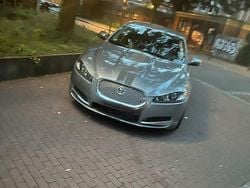 Silber Gebraucht 2012 Jaguar XF Limousine | 8.900 € (Fairer Preis)