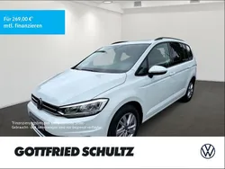 Weiß Gebraucht 2022 VW Touran Comfortline Van / Kleinbus | 29.850 € (Etwas zu teuer)