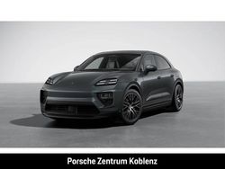 Grau Gebraucht 2022 Porsche Macan SUV | 96.215 € (Fairer Preis)