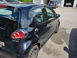 Schwarz Gebraucht 2009 Toyota Aygo Kleinwagen | 1.250 € (Guter Preis)