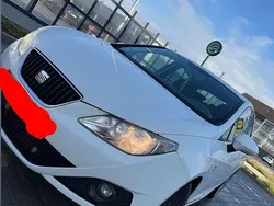 Weiß Gebraucht 2010 Seat Ibiza Kleinwagen | 5.749 € (Teuer)