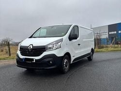 Weiß Gebraucht 2017 Renault Trafic Van / Kleinbus | 10.999 €