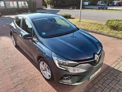 Grau Gebraucht 2021 Renault Clio V Zen Kleinwagen | 11.649 € (Fairer Preis)