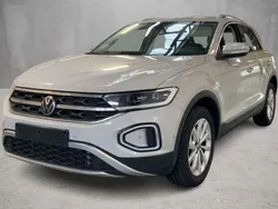 Ascotgrau Gebraucht 2024 VW T-Roc Edition SUV | 27.500 € (Guter Preis)