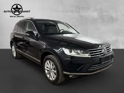 Black metallic Gebraucht 2017 VW Touareg Edition SUV | 27.600 € (Fairer Preis)