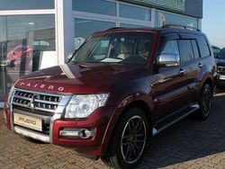 Rot Gebraucht 2016 Mitsubishi Pajero Top SUV | 16.900 € (Etwas zu teuer)