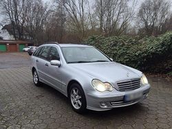 Silber Gebraucht 2006 Mercedes C220 Kombi | 2.499 €