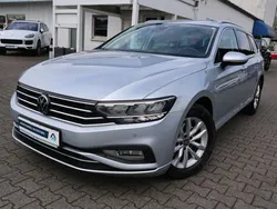 Scale silver metallic Gebraucht 2023 VW Passat Business Kombi | 25.485 € (Guter Preis)
