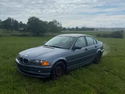 Blau Gebraucht 1999 BMW 316 Limousine | 2.100 €