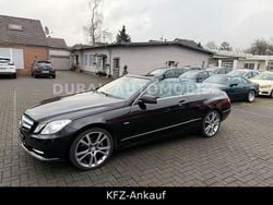 Schwarz Gebraucht 2012 Mercedes 220 Cabrio | 12.600 € (Guter Preis)