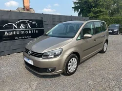 Beige Gebraucht 2014 VW Touran Trendline Van / Kleinbus | 8.200 € (Guter Preis)
