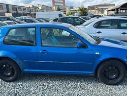 Blau Gebraucht 1999 VW Golf IV Trendline Limousine | 450 € (Guter Preis)