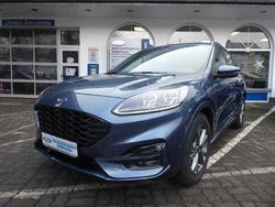 Blau (chromablau metallic) Gebraucht 2020 Ford Kuga ST-Line SUV | 21.890 €