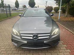 Grau Gebraucht 2016 Mercedes E200 AMG line Limousine | 17.590 € (Superpreis)