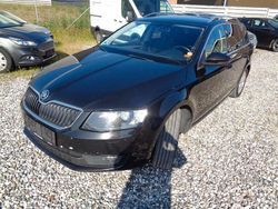 Schwarz Gebraucht 2016 Skoda Octavia Style Kombi | 5.400 € (Guter Preis)