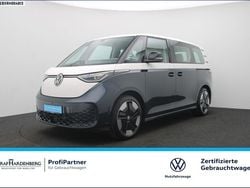 Candyweiß/ starlight blue ... Gebraucht 2024 VW ID. Buzz Pro Van / Kleinbus | 48.480 € (Guter Preis)