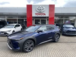 Regentblau metallic/ dach onyx Gebraucht 2023 Toyota bZ4X Comfort SUV | 31.990 € (Guter Preis)