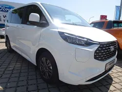 Frostweiß Gebraucht 2025 Ford Tourneo Custom Titanium Van / Kleinbus | 49.950 € (Fairer Preis)