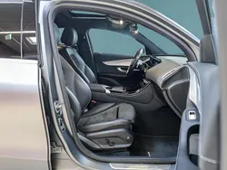 Grau Gebraucht 2021 Mercedes EQC400 SUV | 39.749 €