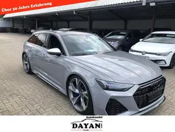 Grau Gebraucht 2021 Audi RS6 Comfort Limousine | 84.600 €