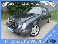 Smaragdschwarz metallic Gebraucht 1999 Mercedes CLK320 Elegance Cabrio | 4.950 € (Superpreis)