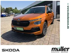 Orange (phoenixorange metallic) Neu 2025 Skoda Kamiq Tour SUV | 35.250 €