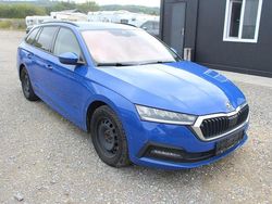 Blau Gebraucht 2021 Skoda Octavia Ambition Kombi | 14.900 € (Guter Preis)