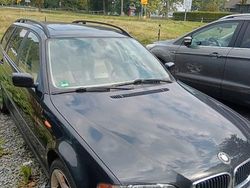 Schwarz Gebraucht 2004 BMW 320 Kombi | 1.999 € (Fairer Preis)