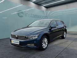 Blau Gebraucht 2023 VW Passat Kombi | 27.649 € (Fairer Preis)
