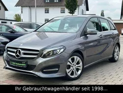 Grau Gebraucht 2015 Mercedes B200 Urban Van / Kleinbus | 16.490 € (Fairer Preis)