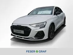 Gletscherweiß Gebraucht 2024 Audi S3 Ambiente Limousine | 48.440 € (Guter Preis)