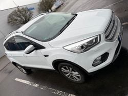Weiß Gebraucht 2019 Ford Kuga Cool & Connect SUV | 13.800 € (Guter Preis)