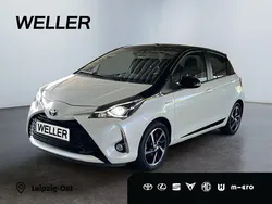 Weiss Gebraucht 2019 Toyota Yaris Hybrid Plus Kleinwagen | 17.990 € (Fairer Preis)