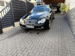 Schwarz Gebraucht 2003 Mercedes C230 Coupé | 3.700 € (Fairer Preis)